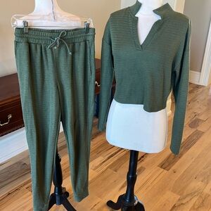Matching Set Green Textured Knit Long Sleeve Top Drawstring Pants